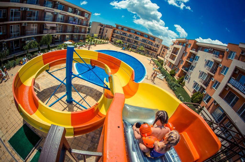 Waterpark Fort Apartments Sunny Beach Ngoại thất bức ảnh
