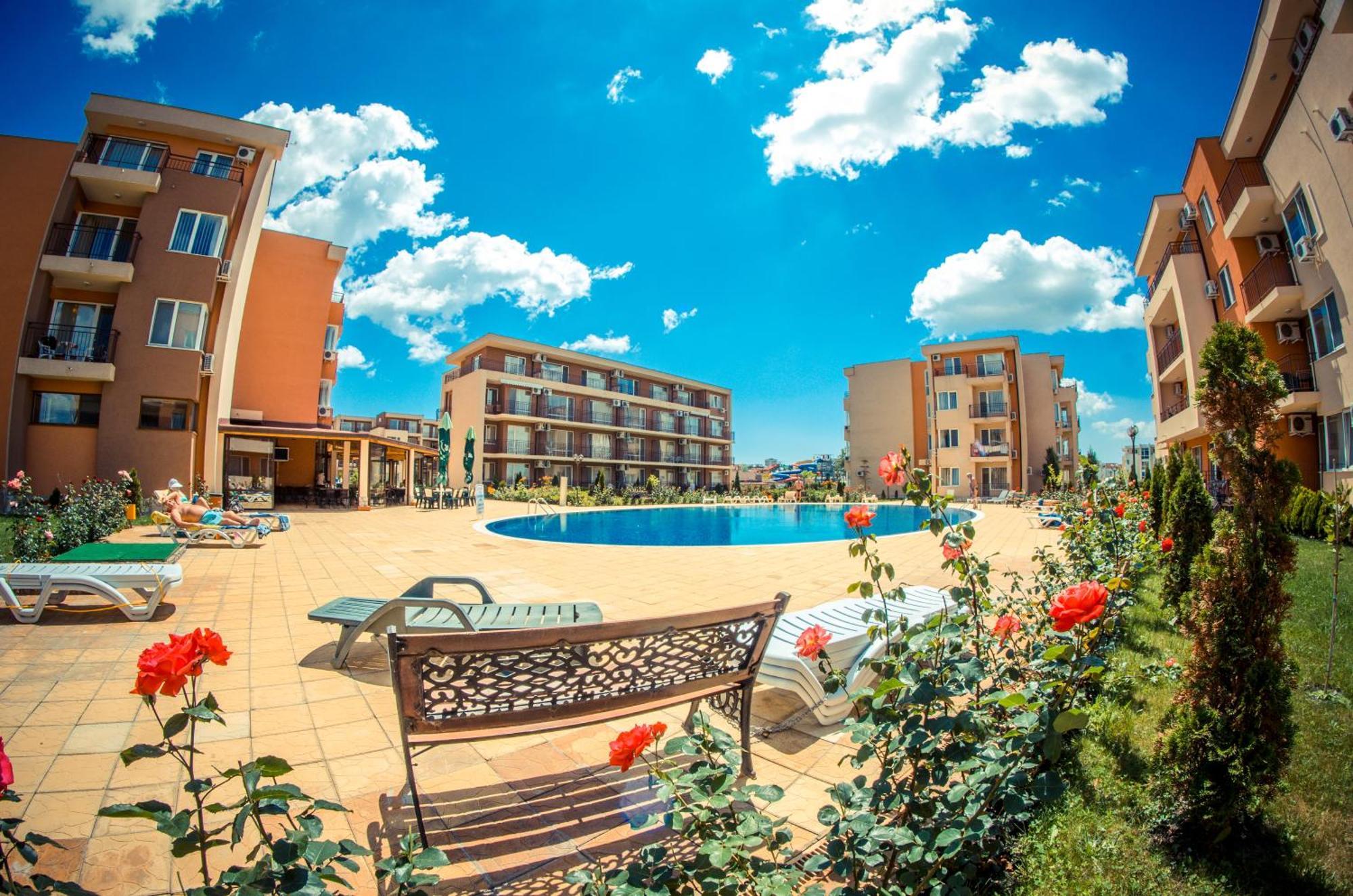 Waterpark Fort Apartments Sunny Beach Ngoại thất bức ảnh