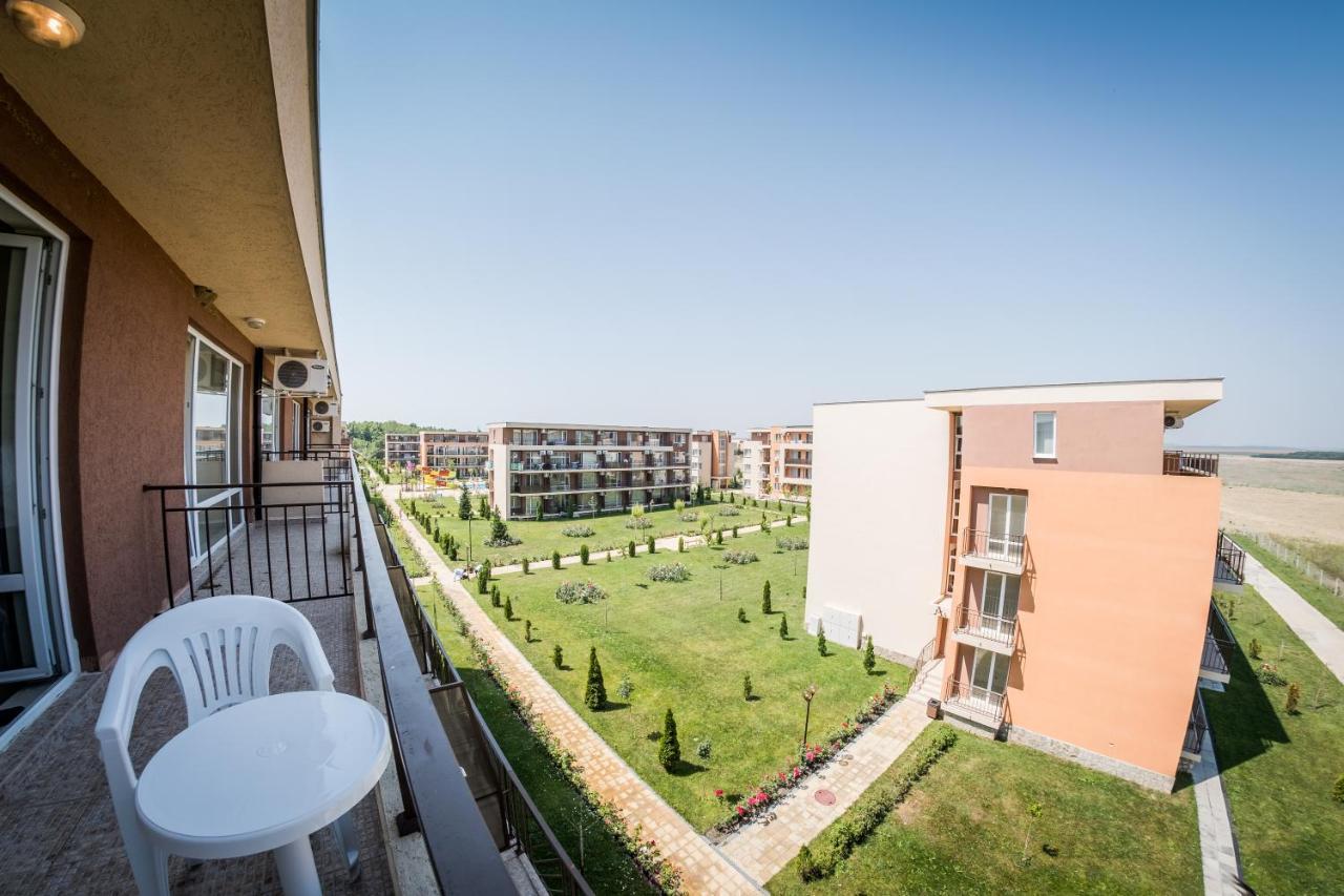 Waterpark Fort Apartments Sunny Beach Ngoại thất bức ảnh