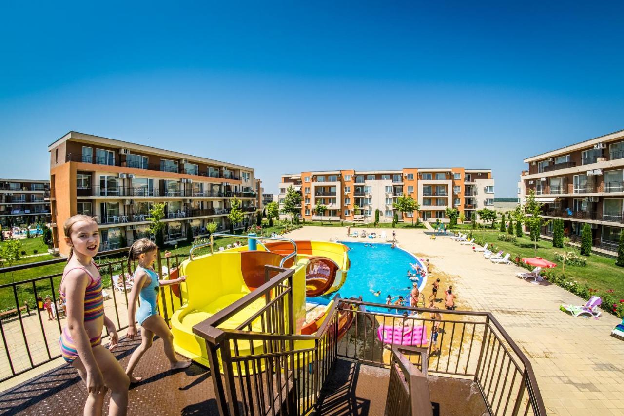 Waterpark Fort Apartments Sunny Beach Ngoại thất bức ảnh