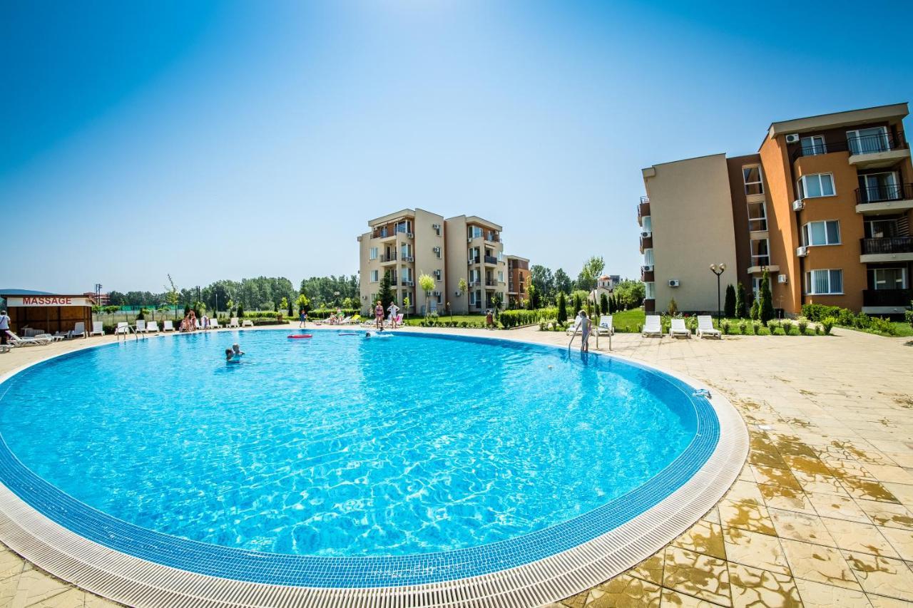 Waterpark Fort Apartments Sunny Beach Ngoại thất bức ảnh