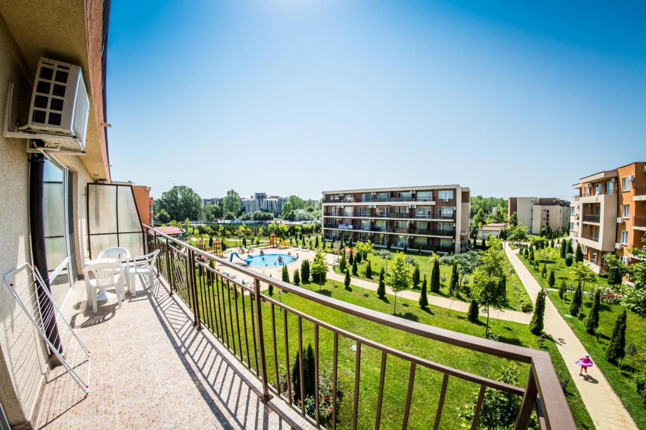 Waterpark Fort Apartments Sunny Beach Ngoại thất bức ảnh