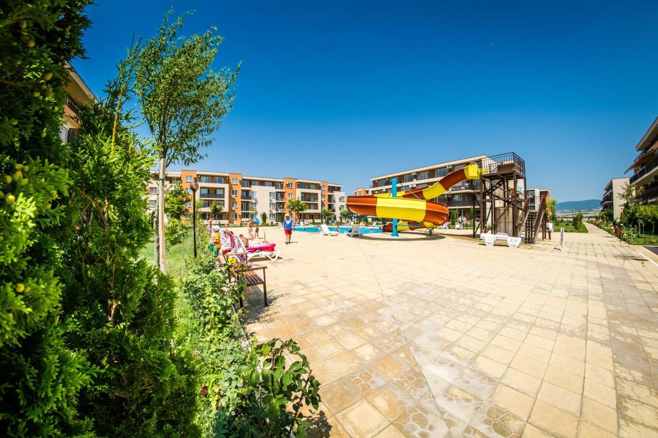 Waterpark Fort Apartments Sunny Beach Ngoại thất bức ảnh