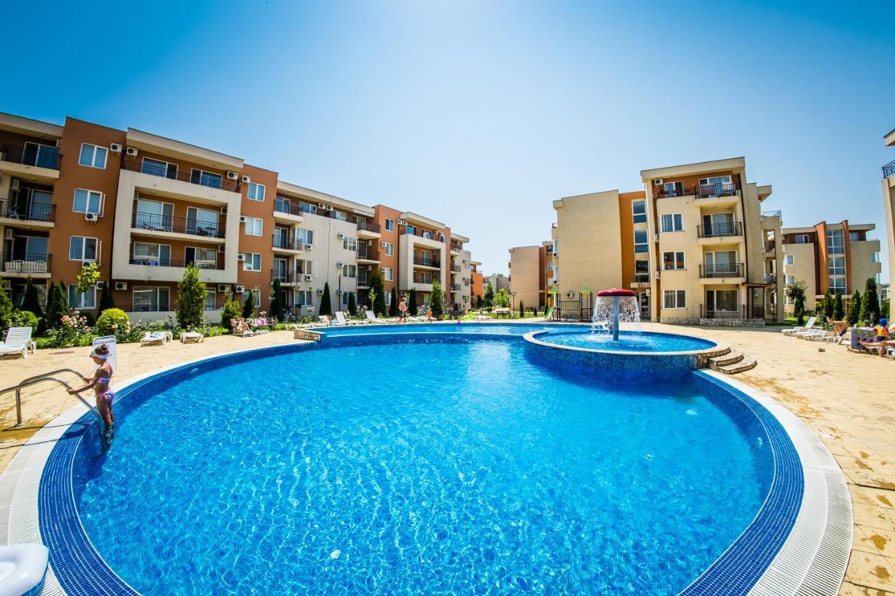 Waterpark Fort Apartments Sunny Beach Ngoại thất bức ảnh