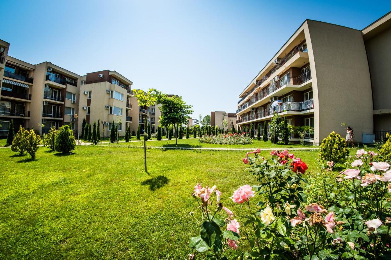 Waterpark Fort Apartments Sunny Beach Ngoại thất bức ảnh